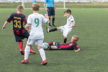 Kiev, Ukrayna - 28 Haziran 2018 çocuklar oynamak futbol şehir mini futbol turnuvası