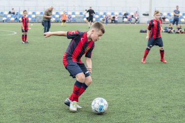 Kiev, Ukrayna - 28 Haziran 2018 futbol oynamak çocuk.