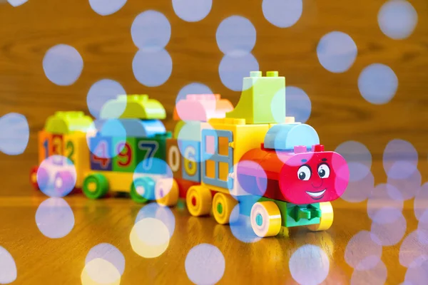 Locomotora Infantil Con Vagones Bokeh Azul — Foto de Stock