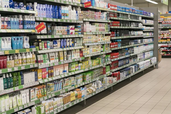 Kiev Oekraïne Februari 2018 Many Verschillende Deodorant Plank Van Winkel — Stockfoto