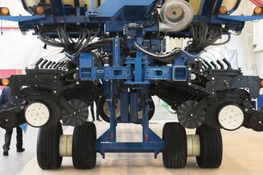 Tarım makine gübre kesin uygulaması için. Kimyasal işleme makinesi.