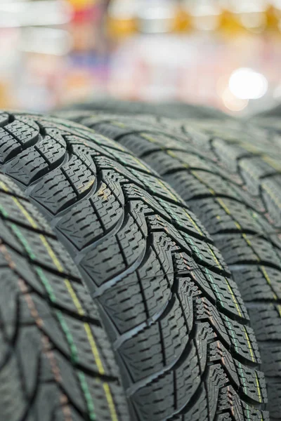 Nieuwe Banden Koop Bij Stand Winkel Winterseizoen Tire Tread Gloednieuwe — Stockfoto