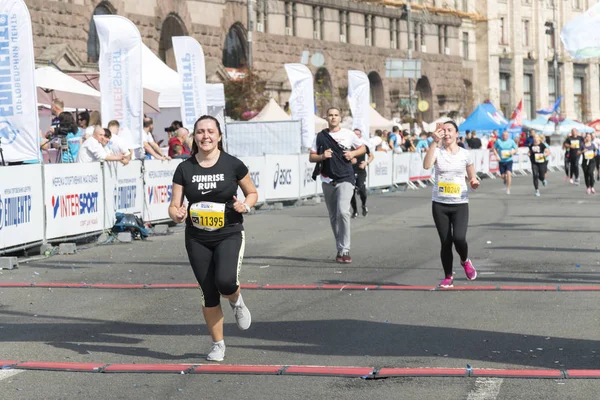 Ucrania Kiev Ucrania 2018 Atletas Aficionados Están Corriendo Gente Dedica —  Fotos de Stock