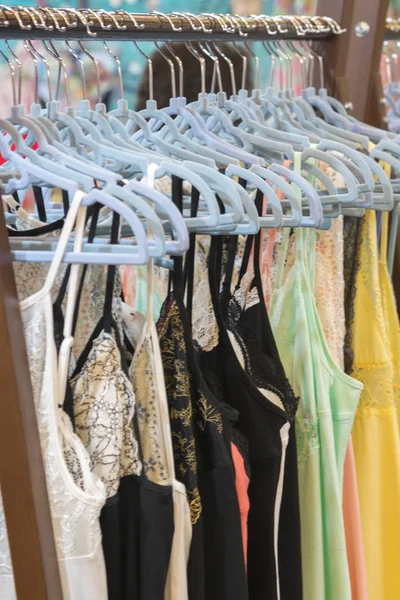 Привлекательное Соблазнительное Белье Вешалке Магазине Женской Одежды Женское Кружевное Белье — стоковое фото