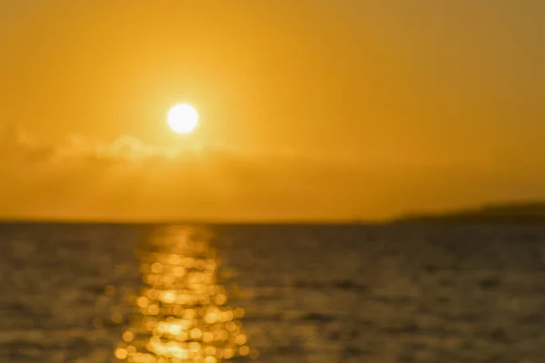 Színes Hajnal Tenger Felett Sunset Gyönyörű Varázslatos Naplemente Tenger Felett — Stock Fotó