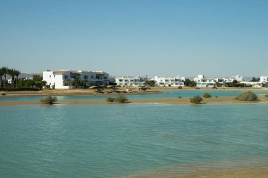 Venedik Sands, Mısır. Palmiye ağaçları ve bir plaj ile deniz 20 Kasım 2018 lüks villa