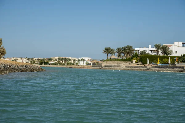 Venedik Sands, Mısır. Palmiye ağaçları ve bir plaj ile deniz 20 Kasım 2018 lüks villa