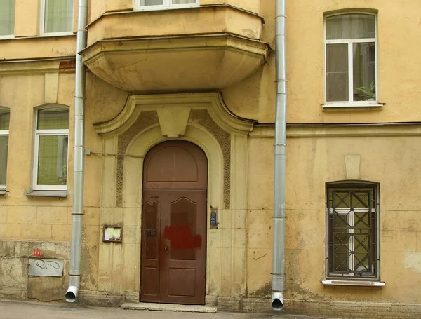 Eingang Einem Mehrfamilienhaus Jugendstil Der Lisa Chaikina Straße Petersburg — Stockfoto