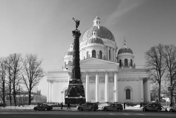 Vinterdag Och Trefaldighetskyrkan Petersburg — Stockfoto