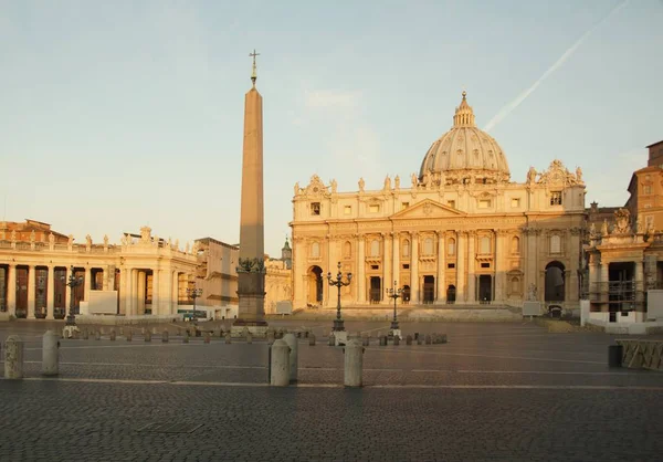Сонячний Ранок Римі Площа Обеліск Собор Святого Петра — стокове фото