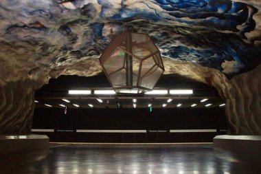 Stockholm 'deki Tekniska Hogskolan metro istasyonu.