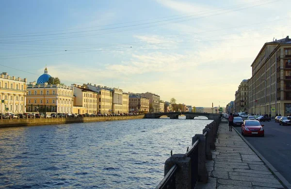 Zomeravond Aan Kade Van Rivier Fontanka Sint Petersburg — Stockfoto