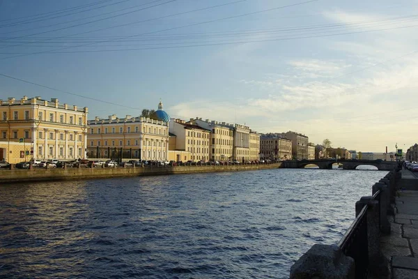 Letni Wieczór Nabrzeże Rzeki Fontanka Sankt Petersburgu — Zdjęcie stockowe