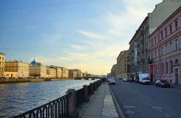 Sommarkväll Fontanka Floden Banvallen Petersburg — Stockfoto