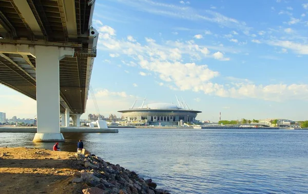 克里斯托夫斯基岛和圣彼得堡体育场的景色 — 图库照片