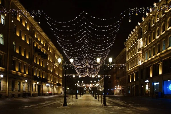 Vánoční Výzdoba Města Elektrickým Zářících Světel Ulice Malaja Konyushennaya Petrohradu — Stock fotografie