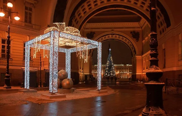 Weihnachtliche Dekoration Der Petersburg Dem Bogen Des Generalstabs Und Dem — Stockfoto