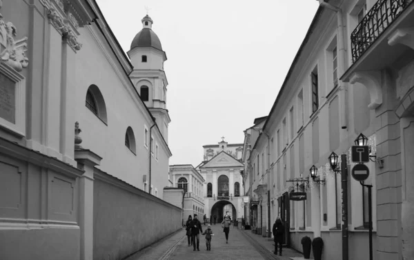 Enero Día Invierno Una Las Calles Vilna Vieja Puerta Del — Foto de Stock