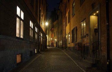 Akşam walk Dar sokaklarda Stockholm