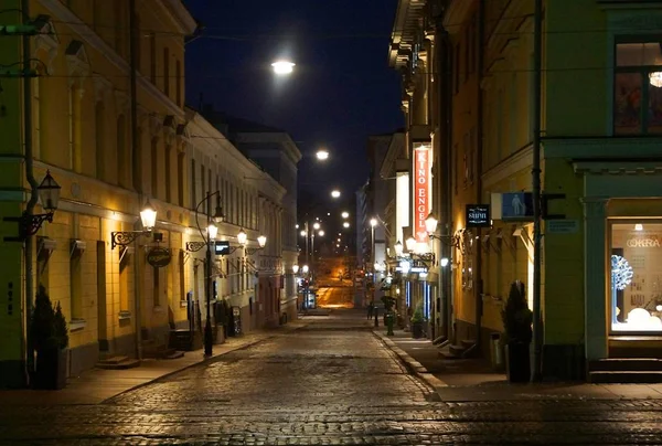 Caminhe pela noite Helsinki — Fotografia de Stock