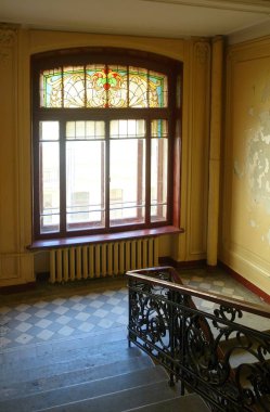 St Petersburg Kirochnaya Caddesi'nde Art Nouveau tarzı Baka'nın apartman