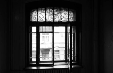 St Petersburg Kirochnaya Caddesi'nde Art Nouveau tarzı Baka'nın apartman, ana merdiven iç,