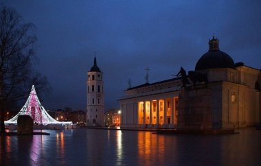 Ocak gecesi Katedral Meydanı 'nda