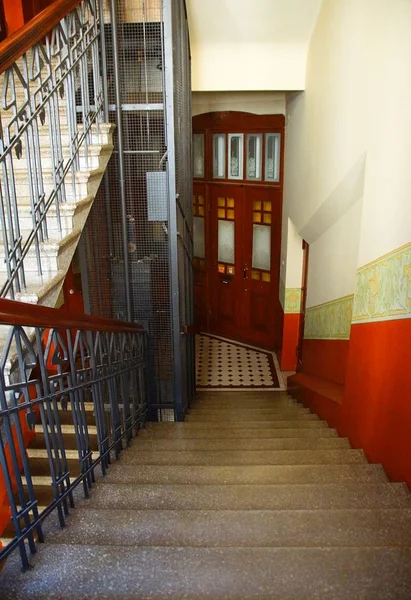 Huis Juniper in Art Nouveau stijl op Katajanokka eiland in Helsinki — Stockfoto