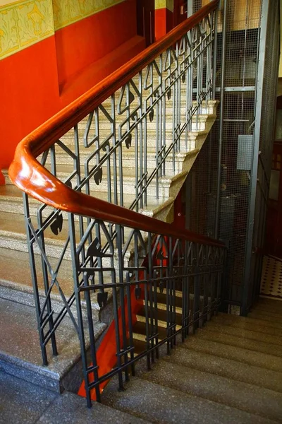 Huis Juniper in Art Nouveau stijl op Katajanokka eiland in Helsinki — Stockfoto