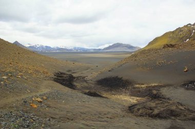 Toursmork 'da soğuk Izlanda sabahı, yürüyüş