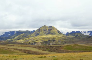 Toursmork 'da soğuk Izlanda sabahı, yürüyüş