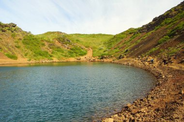 Güney İzlanda 'da bir volkanik krater gölüdür..