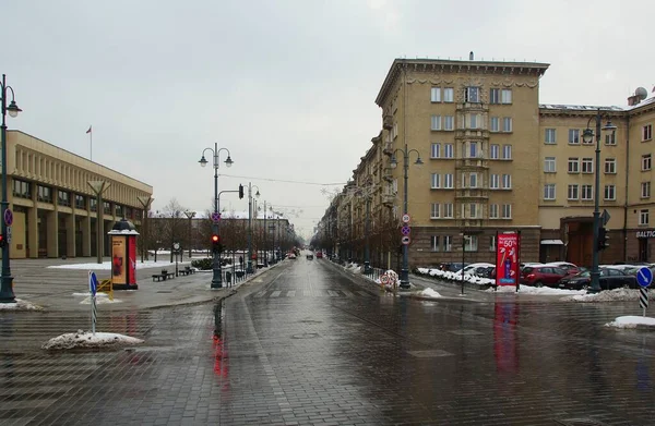 市内中心部の街の景色 冬の散歩や首都建築 — ストック写真
