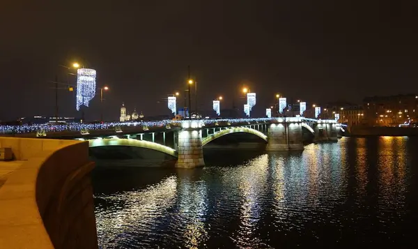 Passeio Noturno Centro São Petersburgo Decorado Com Guirlandas Elétricas Ano — Fotografia de Stock