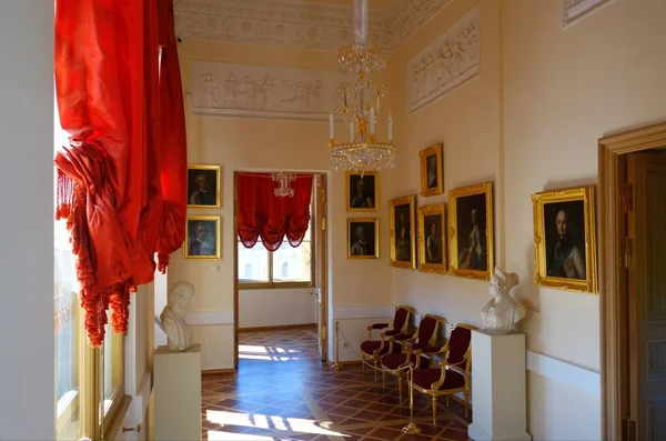 Giornata Estiva Interessante Escursione Palazzo Gatchina — Foto Stock