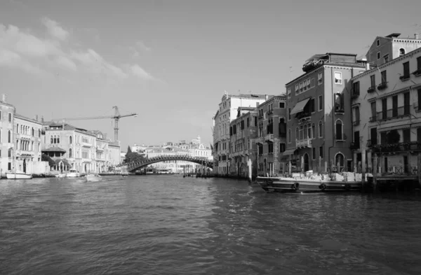 Warm Summer Morning Exciting Walk Canals City Streets Lagoon Ponte — стоковое фото