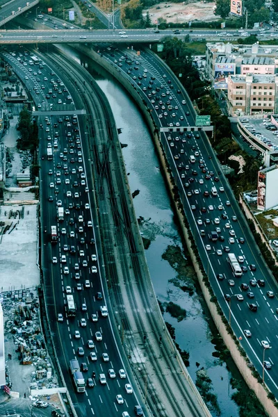 Vista aérea em Tel-Aviv Israel tráfego urbano moderno . — Fotografia de Stock