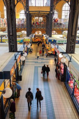 Merkezi Pazar Hall Budapeşte, Macaristan'ın Budapeşte, Macaristan - 18 Mart 2014:Interiors