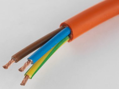 yakın - bir elektrik kablosu