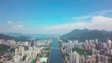 Shatin, Tai Wai, Şing Mun Nehri üzerinde hava panarama görünümü. Tayfun Mangkhut önce Hong Kong'a gel