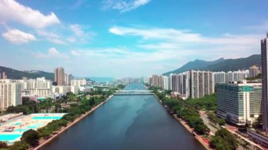 Shatin, Tai Wai, Şing Mun Nehri üzerinde hava panarama görünümü. Tayfun Mangkhut önce Hong Kong'a gel