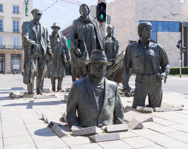 Anonim bir yoldan geçen Anıtı