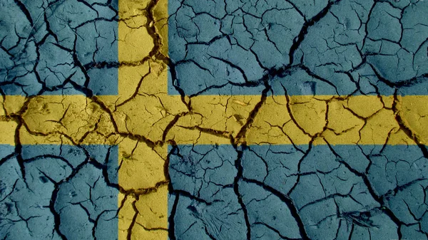 Crisis política: grietas de barro con bandera de Suecia —  Fotos de Stock