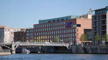 Ard-Hauptstadtstudio, Berlin Spree Nehri Capital City'nin televizyon stüdyosunda