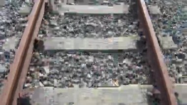 Demiryolu kavramı: Yakın çekim zaman atlamalı rayların