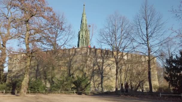 Прусский национальный памятник освободительным войнам в Берлине, Германия — стоковое видео