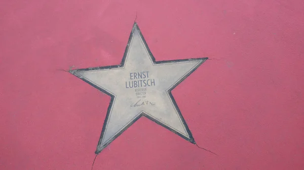 Stern von ernst lubitsch auf dem boulevard der stars, walk of fame in berlin — Stockfoto