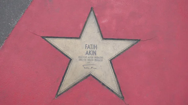 스타 오브 파티 아킨 앳 블러바드 더 스타즈, 베를린의 명예의 거리 — 스톡 사진