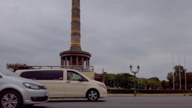 Berlin'de Zafer Sütununda Trafik, Yaz aylarında Almanya, atış kadar tilt