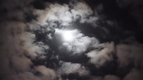 Vista Romántica Luna Llena Cielo Azul Noche Día Nublado Luna — Vídeo de stock